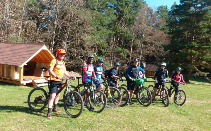 Camping spécialisé dans le cyclotourisme grâce à des hébergements dédiés aux cyclistes